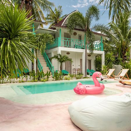 La Isla Bonita Gili Air Hotel Exterior photo